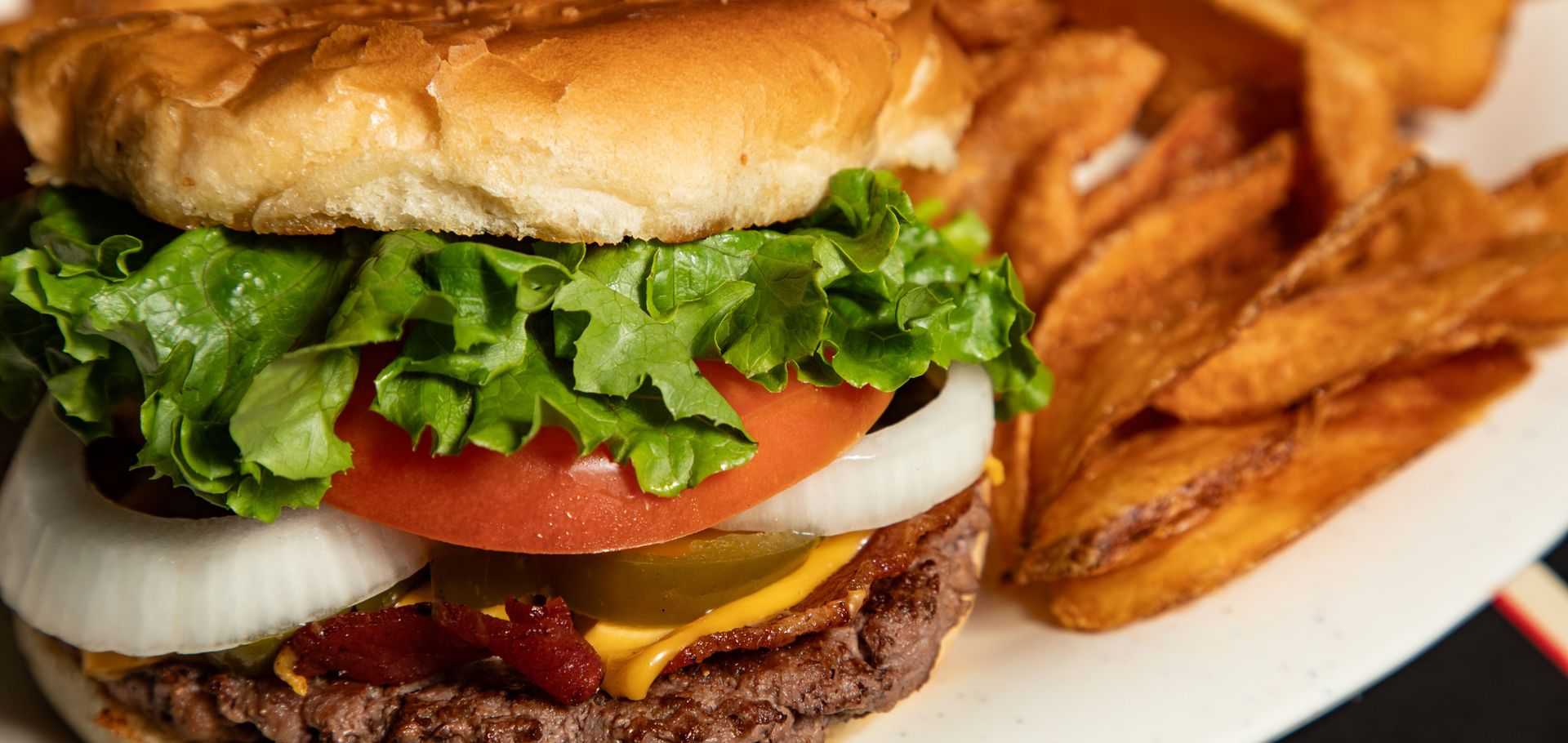 The Jefferson Highway burger at Hi-Way Cafè in Vinita.