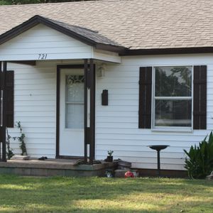 Wanda Jackson and her family lived here at 721 SE 35th in Oklahoma City while the singer was in high school.