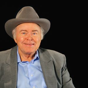 Roy Clark on the set of the "A Conversation With" television show on OETA.