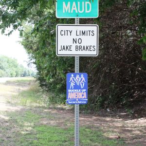 Rockabilly star Wanda Jackson was born in Maud, Oklahoma.