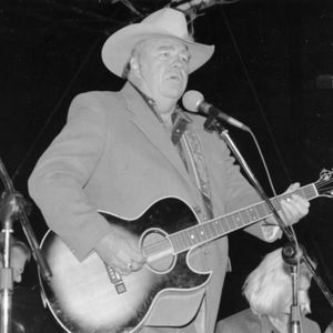 Singer and songwriter Hoyt Axton was born in Duncan, and grew up in Oklahoma.