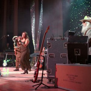 Leon Russell performing at his Oklahoma Music Hall of Fame induction ceremony in 2006