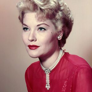 Patti Page poses for a photo to promote the album, "I've Heard That Song Before."