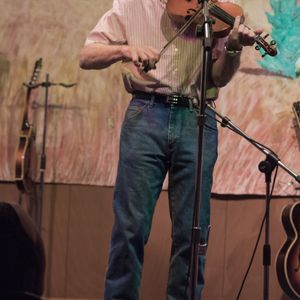 Byron Berline performs at the Double Stop Fiddle Shop in 2014