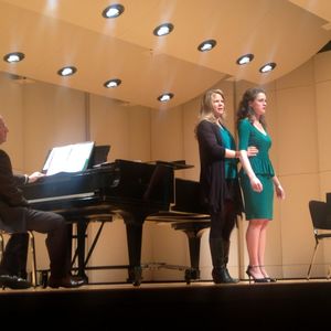 Kelli O'Hara helps students during a master class held at Oklahoma City University in November 2013