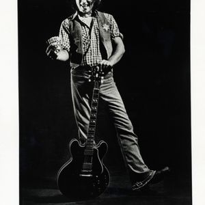Elvin Bishop spent several years of his childhood in Oklahoma and grew to become an award-winning vocalist and guitar player.