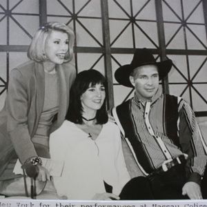 While in New York for their performances at Nassau Coliseum, Garth Brooks and his opening act, Stephanie Davis, appeared on "The Joan Rivers Show."  