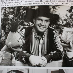 Garth Brooks appeared on an episode of "Sesame Street" in 1994.