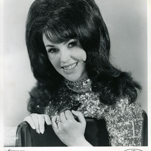Wanda Jackson maintained close ties to Oklahoma even while she was touring the world performing.