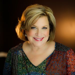 Sandi Patty won her first two Dove Awards in 1982.