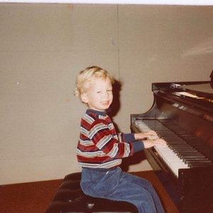 Ryan Tedder of OneRepublic learned to play the piano at a very young age. 