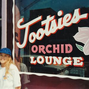 Carrie Underwood outside Tootsies Orchid Lounge in Nashville during a family vacation in 1994.