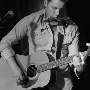John Fullbright performing at the Cafe Trianon in Nijmegen, Netherlands in May of 2010