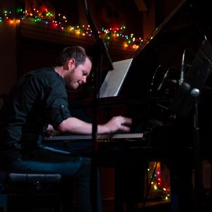 John Fullbright performing at The Blue Door in 2013