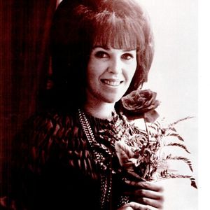 This photo appeared in an ad for Wanda Jackson's single "A Woman Lives for Love"  in the March 1970 issue of Billboard magazine.