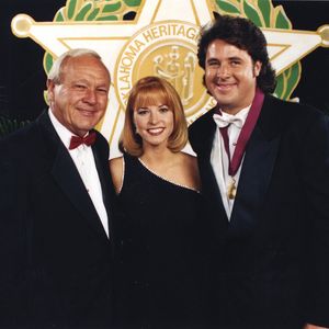 Vince Gill poses with Arnold Palmer at his induction into the Oklahoma Hall of Fame.