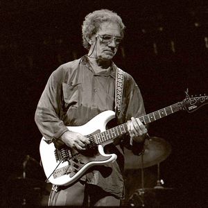 JJ Cale had a laid back, easy going performance style that drew throngs of fans who appreciate his genuine love of music.