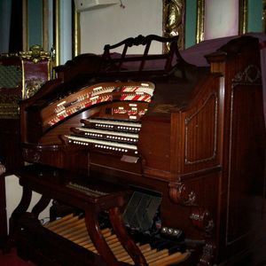 Coleman Theatre in Miami still houses its original Mighty Wurlitzer pipe organ.