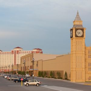 last minute hotel deals near winstar casino