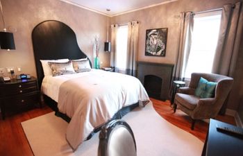 ITIN Leon Russell Room Campbell Hotel