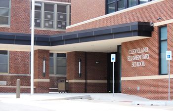 Vince Gill attended Cleveland Elementary School in Oklahoma City.