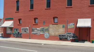El Reno Postcard Mural