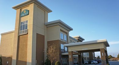 La Quinta Inn & Suites