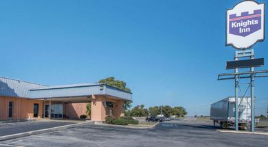 Knights Inn Lawton