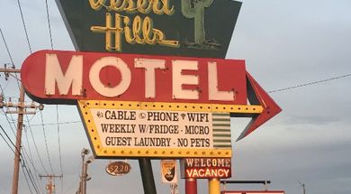 Desert Hills Motel