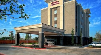 Hampton Inn & Suites