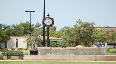 Midwest City Town Center Plaza