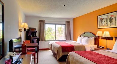 Western Inn & Suites