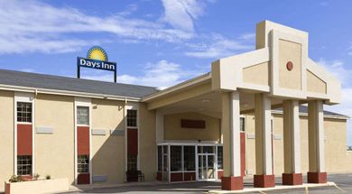 Days Inn by Wyndham Lawton
