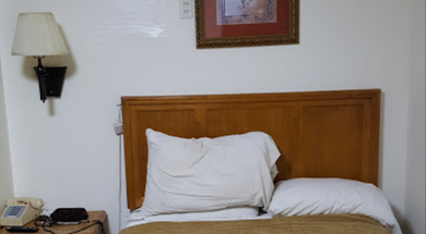 Hillcrest Motel