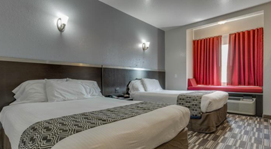 Microtel Inn & Suites