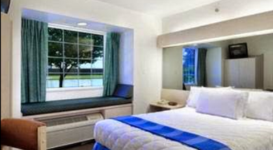 Microtel Inn & Suites