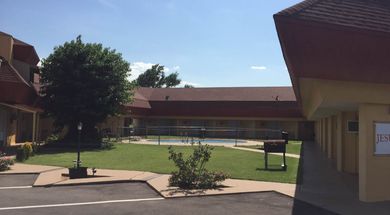 Knights Inn Fairview