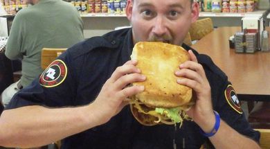 Outlaws Grocery and Diner