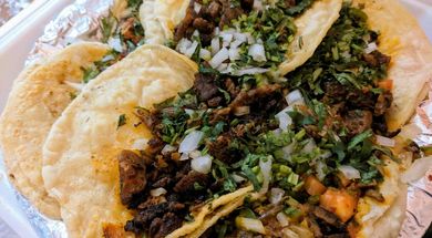 La Tropicana Tacos y Más