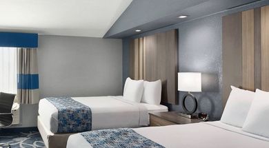 Baymont by Wyndham Shawnee