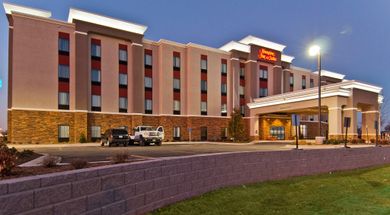 Hampton Inn & Suites
