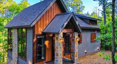 Romantic Pines Lodge