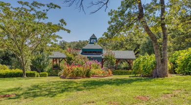 Whispering Pines Bed & Breakfast
