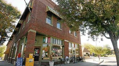 Napoli's Sand Springs