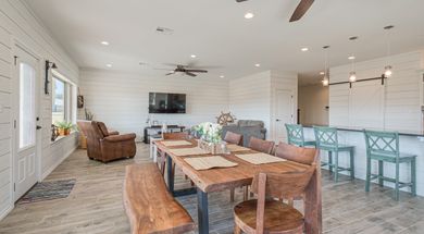 Sander Island View Cabin