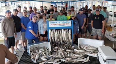 Hook'd Up Guide Service