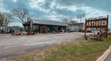 Doc’s Antiques