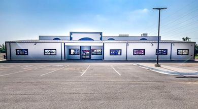 Legends Pub House & Venue