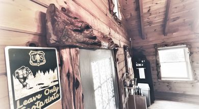Bigfoot's Log Cabin