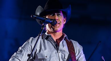 Aaron Watson in Concert
